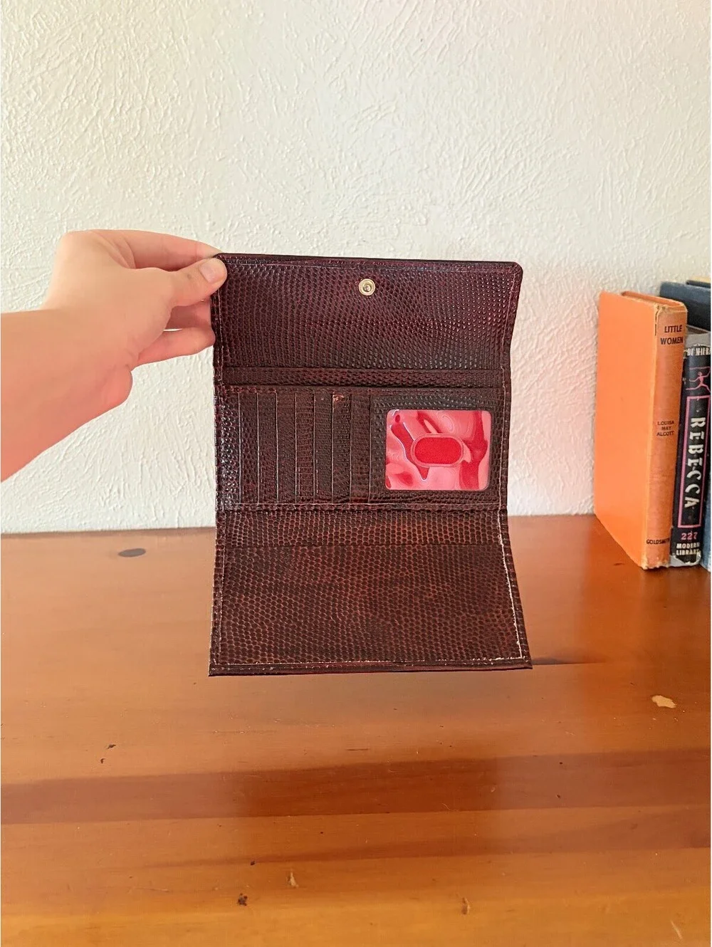 Dooney & Bourke Wallet Trifold Croc Embossed Vintage